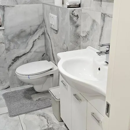 Zaprto 1 Apartment
